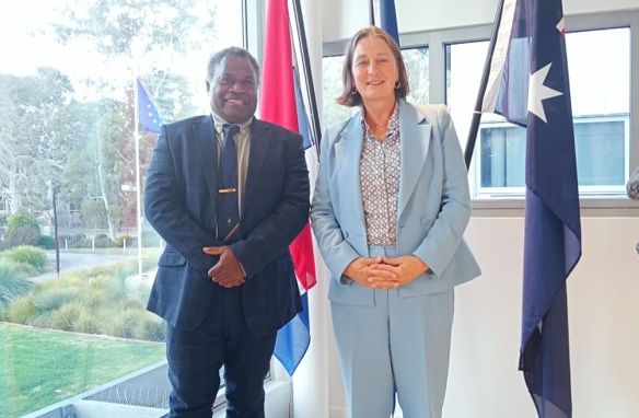 Vanuatu High Commissioner Pays Courtesy Call on Ambassador of the Netherlands